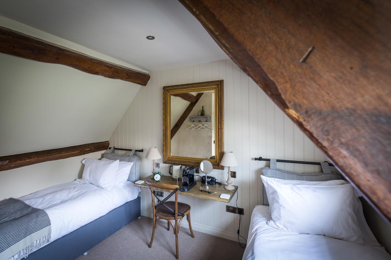 The Frogmill Hotel Shipton  Екстериор снимка