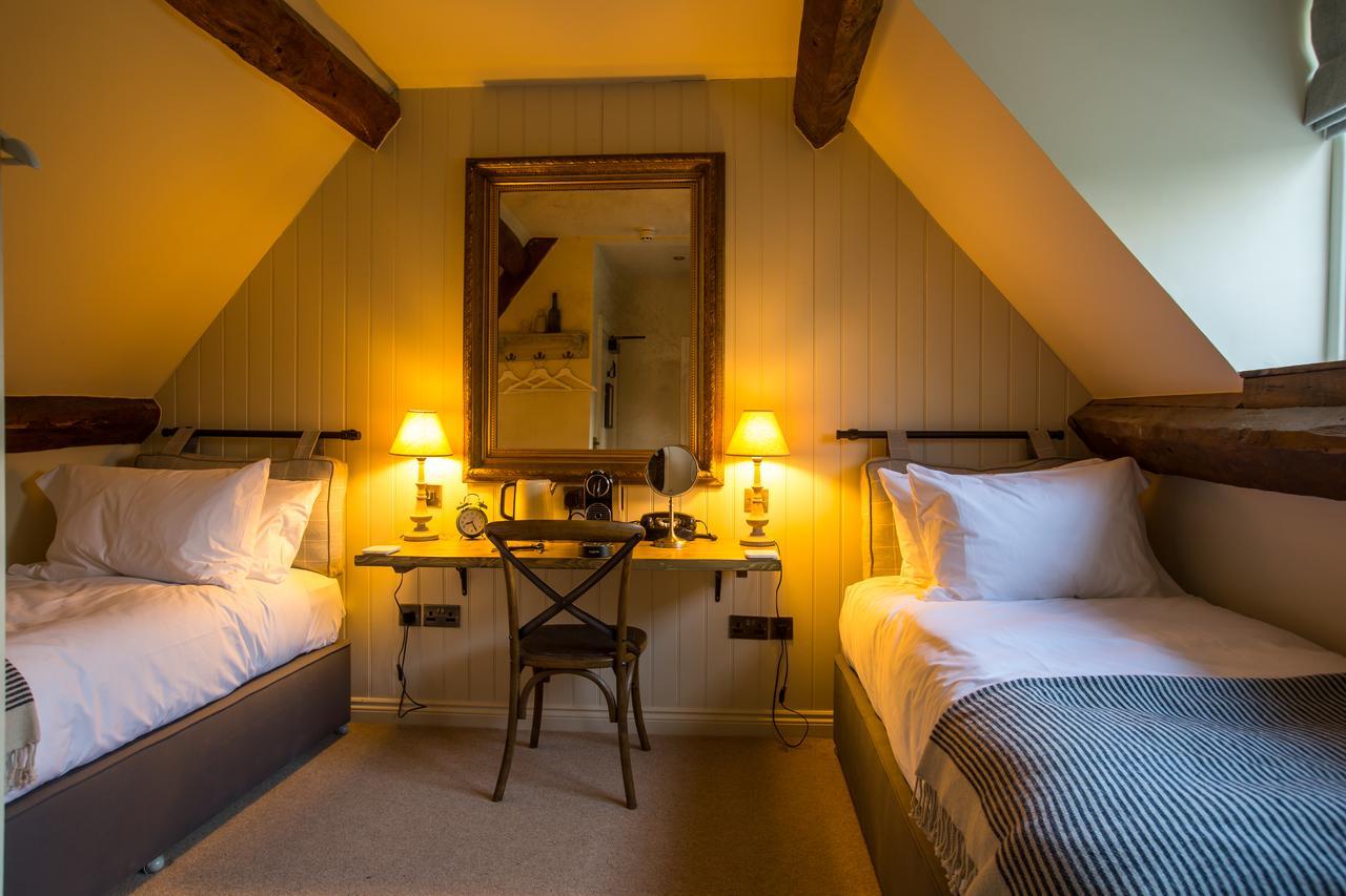 The Frogmill Hotel Shipton  Екстериор снимка